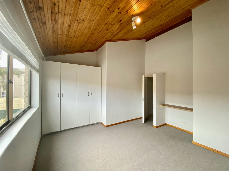 To Let 2 Bedroom Property for Rent in Sunningdale Western Cape